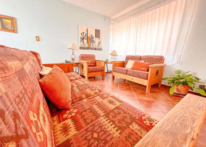 Colorful Family Condo With Terrace And Free Parking